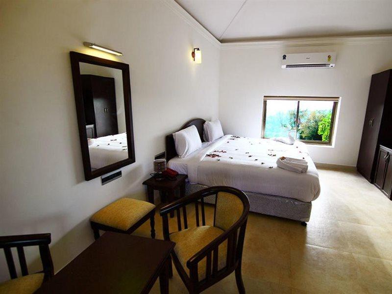 สัมฤทธิ์ สันกฤติ รีสอร์ต Hotel โกการ์นา ภายนอก รูปภาพ